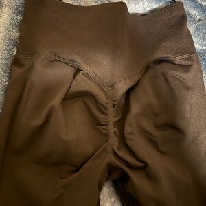 Black Scrunch High-Waisted Leggings